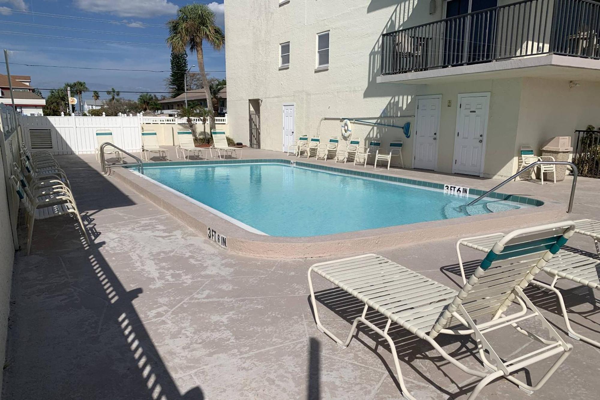 201 - Kima Villa St. Pete Beach Exteriör bild
